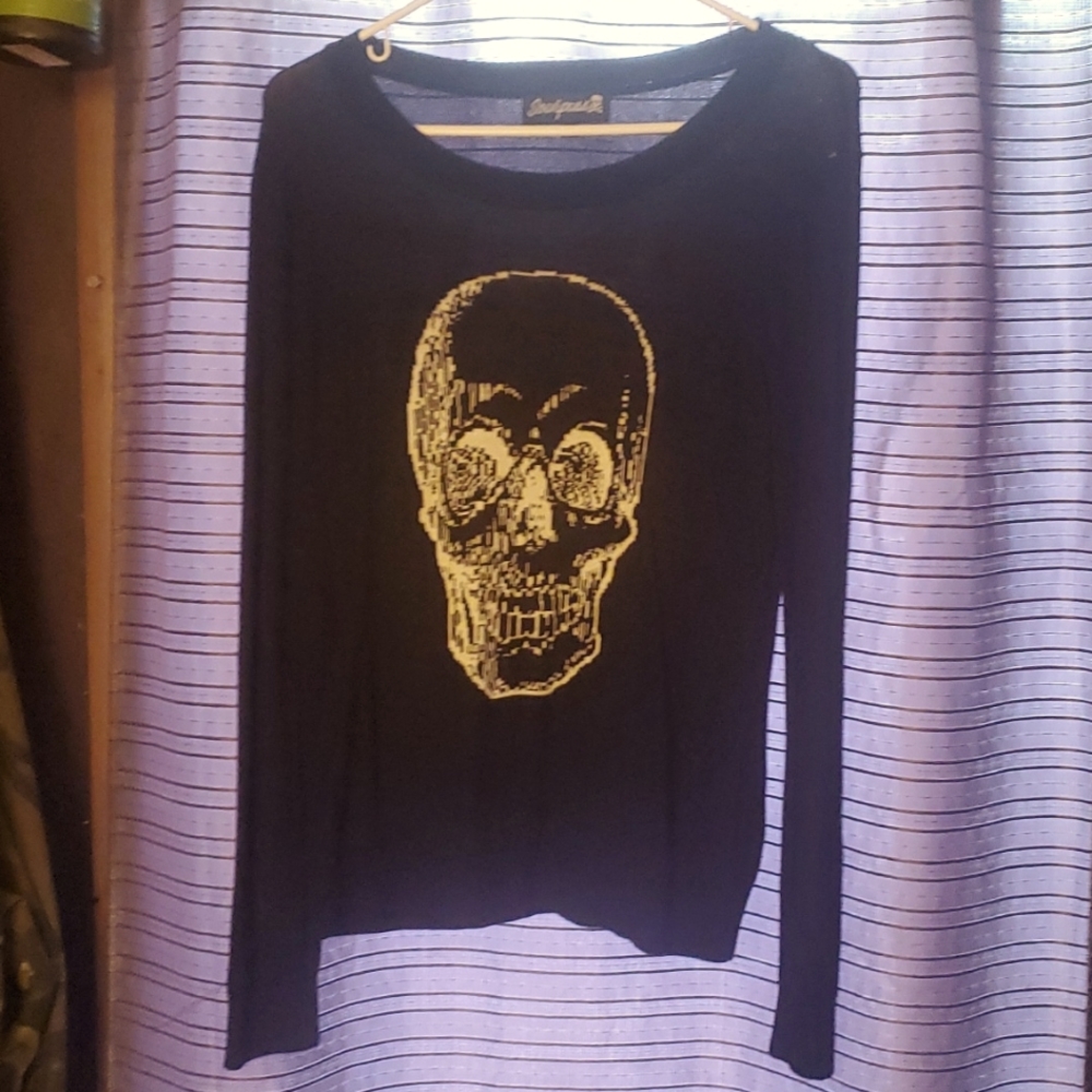 Sourpuss black skull sweater XL